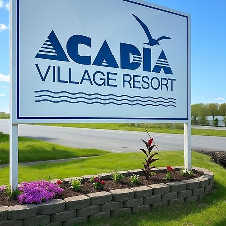 Acadia Village Resort Ellsworth Exterior photo